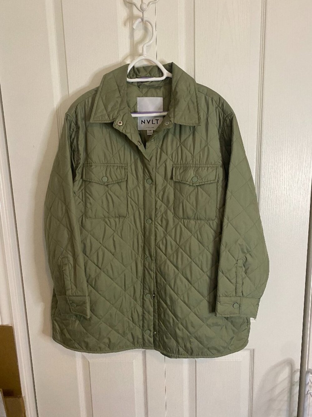 Light fall/spring jacket, olive green, quilted pattern - Brand: NVLT
